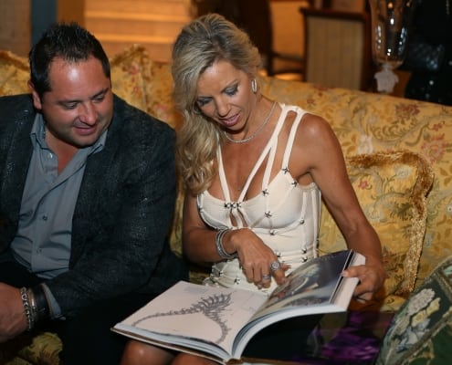 Naples-guests-with-book