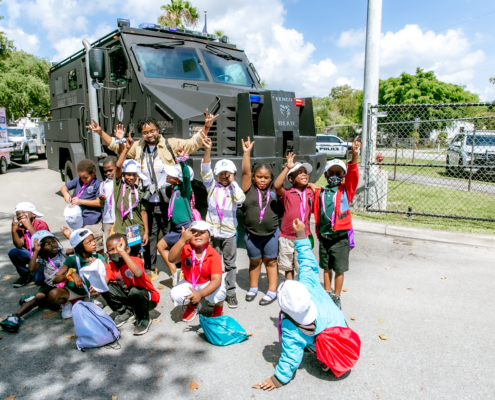 aa class with swat truck Dillard Elementary Career City 5-25-22-605